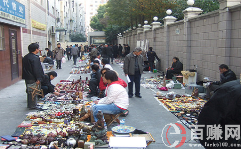 摆地摊卖什么好?摆地摊卖什么赚钱? 第1张