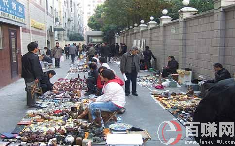 怎样摆地摊赚钱?换个思路摆地摊日赚1000多 第2张